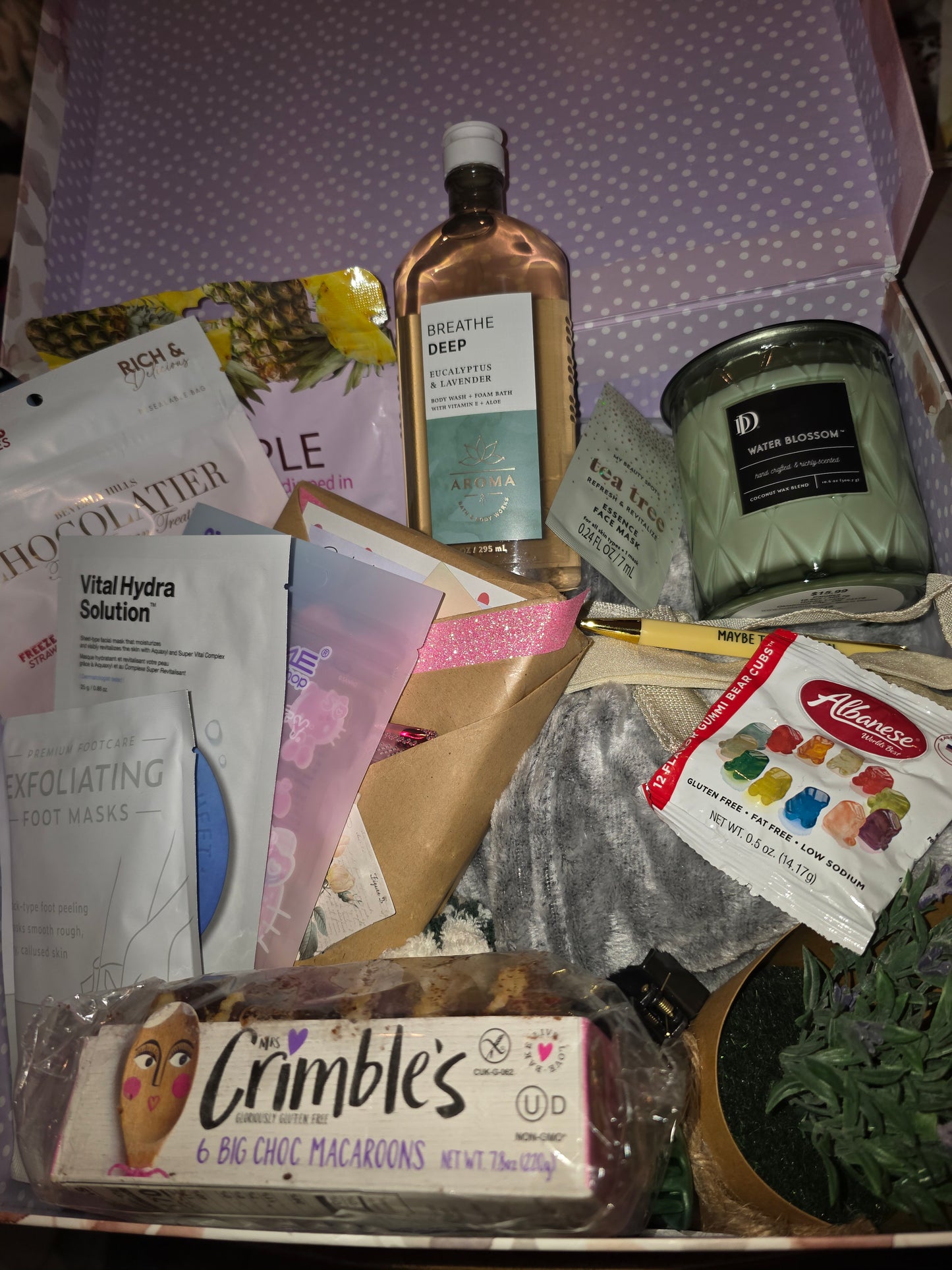 Stephanie Nichole’s Shelf Indulgence Box
